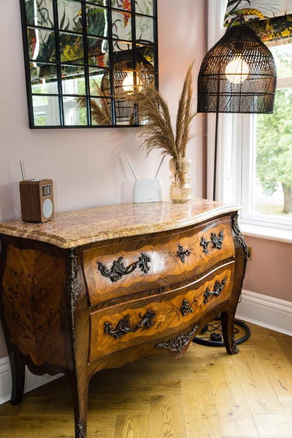 Dragon Villas By Maison Parfaite - Luxury Studios & Apartments - Harrogate Extérieur photo