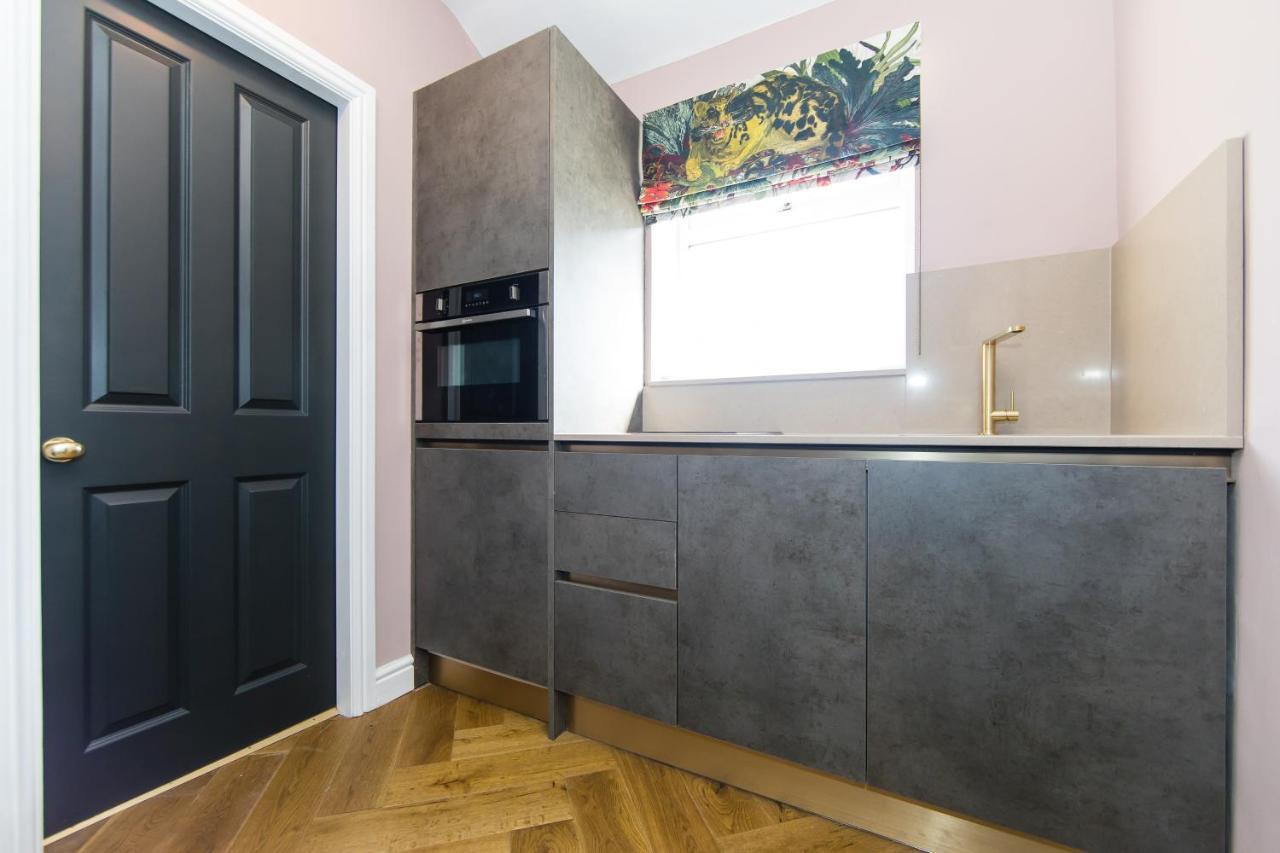 Dragon Villas By Maison Parfaite - Luxury Studios & Apartments - Harrogate Extérieur photo